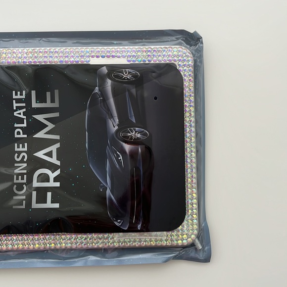 License Plate Frame With Rhinestones - Picture 4 of 6